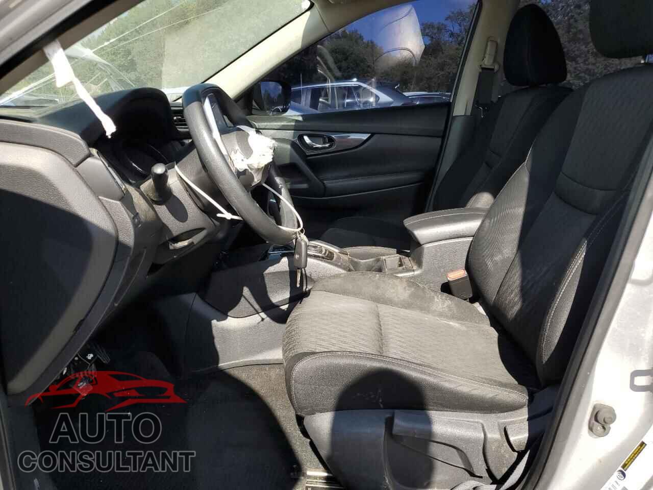 NISSAN ROGUE 2017 - KNMAT2MV3HP523321