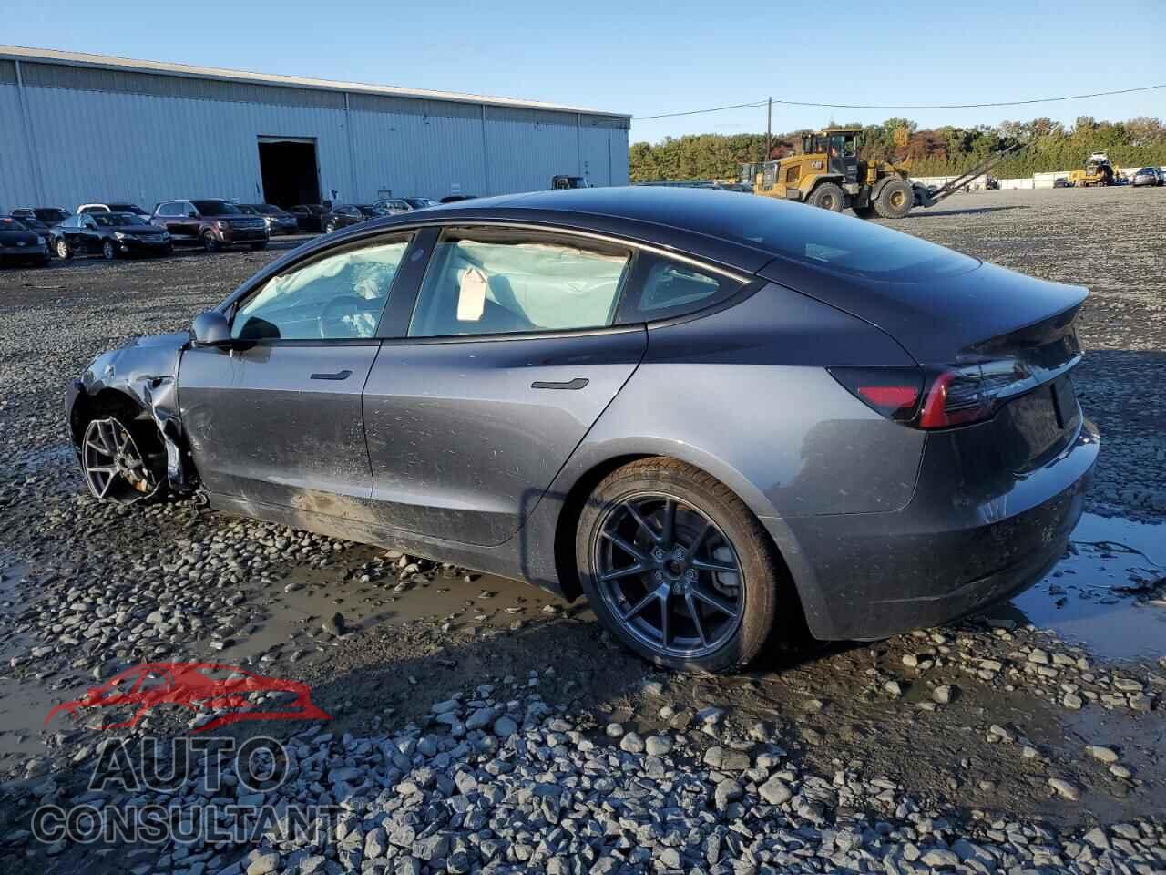 TESLA MODEL 3 2022 - 5YJ3E1EB9NF327892