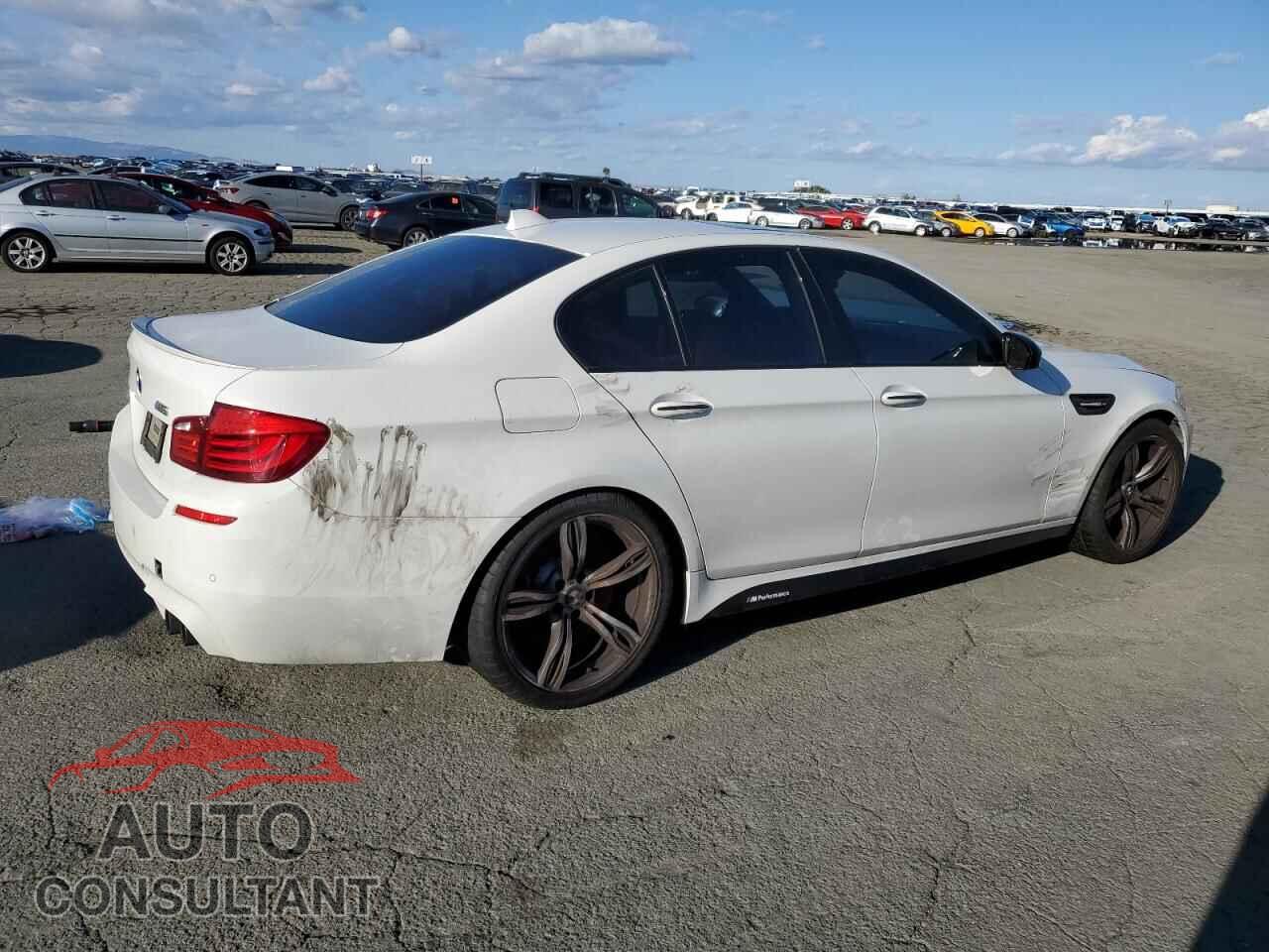 BMW M5 2013 - WBSFV9C51DC772446