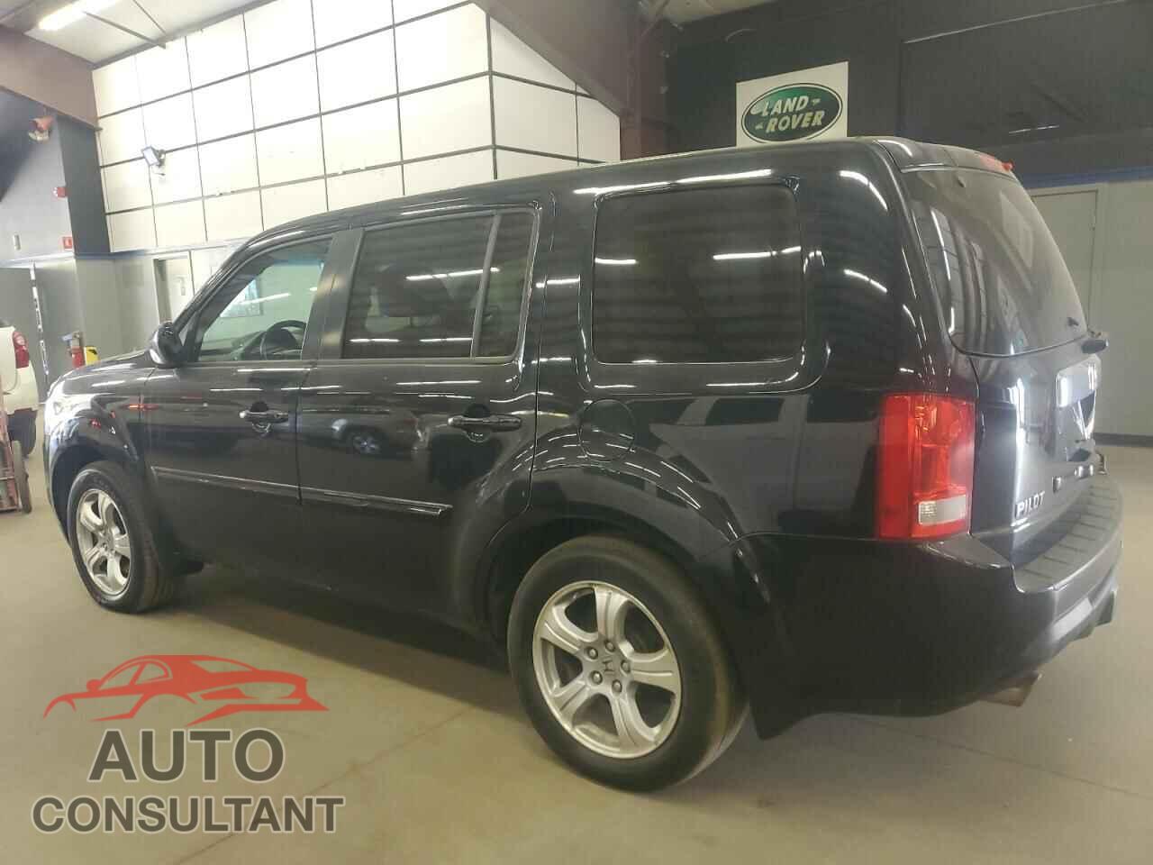 HONDA PILOT 2015 - 5FNYF4H57FB025366