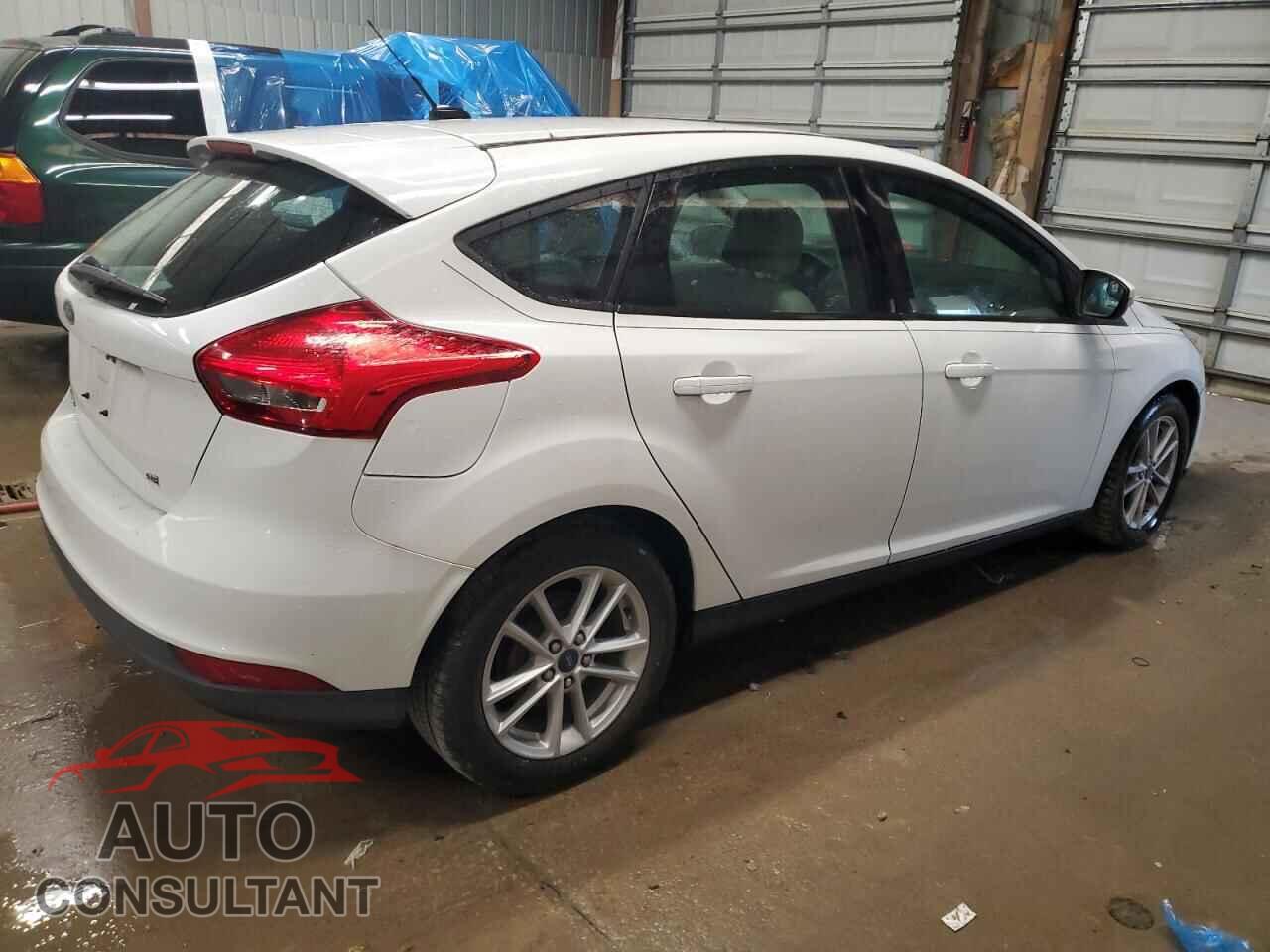 FORD FOCUS 2015 - 1FADP3K23FL336039
