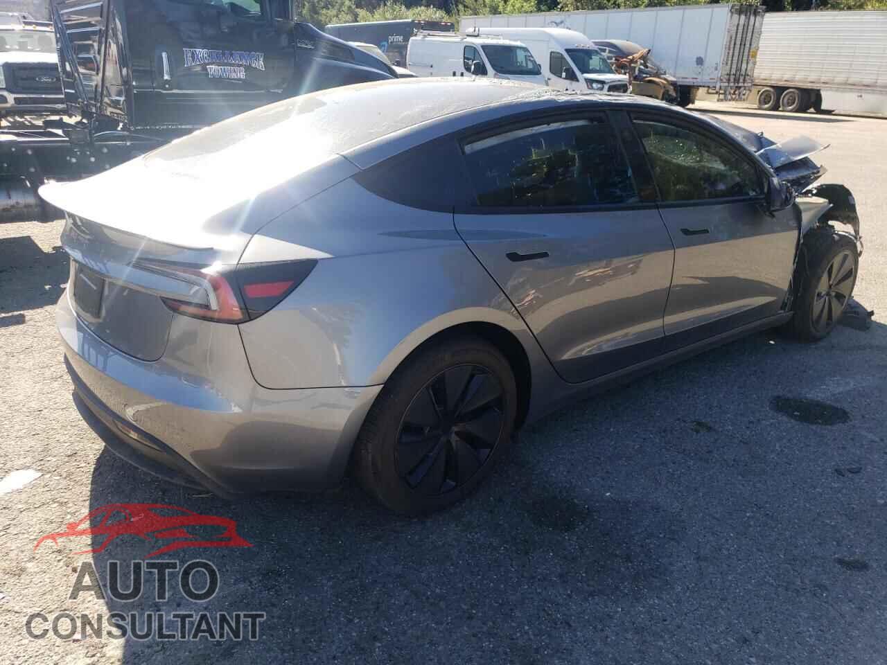 TESLA MODEL 3 2024 - 5YJ3E1EA8RF855629