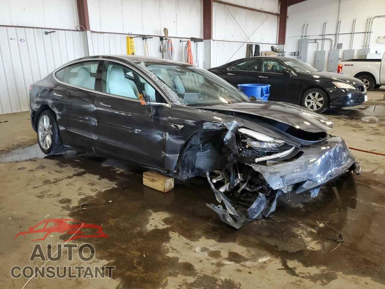 TESLA MODEL 3 2018 - 5YJ3E1EBXJF116209
