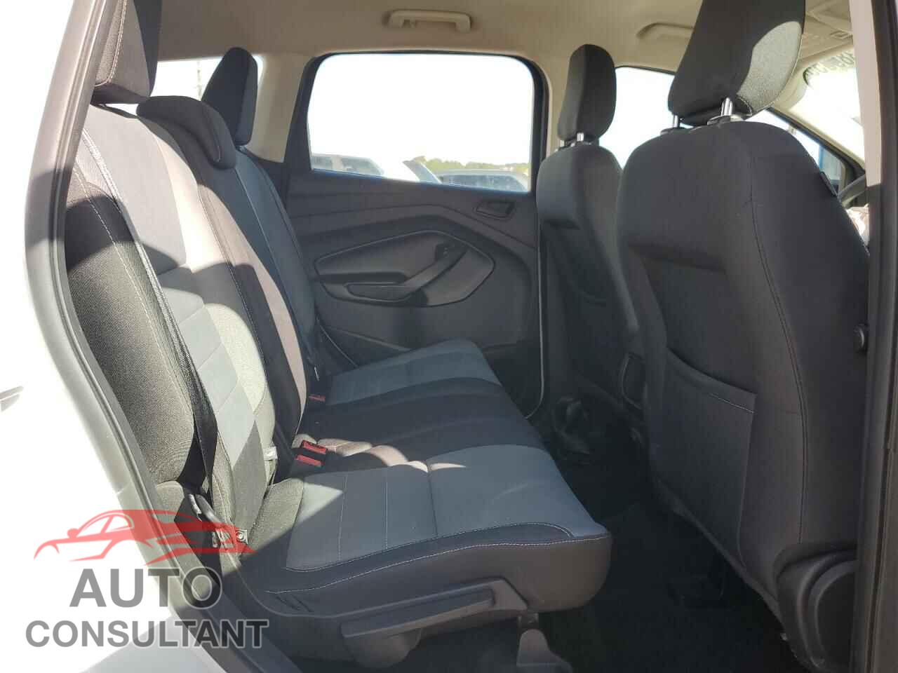 FORD ESCAPE 2018 - 1FMCU0F71JUB43566