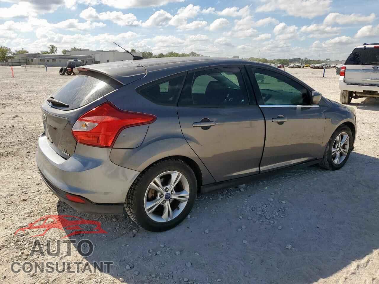 FORD FOCUS 2012 - 1FAHP3K22CL476211