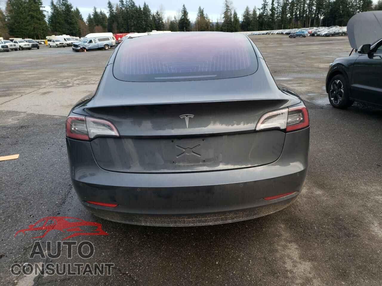TESLA MODEL 3 2017 - 5YJ3E1EA4HF001686