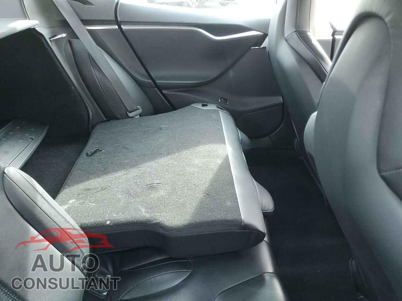 TESLA MODEL S 2013 - 5YJSA1CG6DFP23153