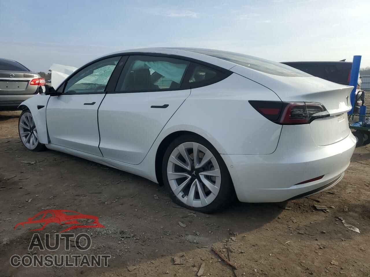TESLA MODEL 3 2022 - 5YJ3E1EB8NF255423