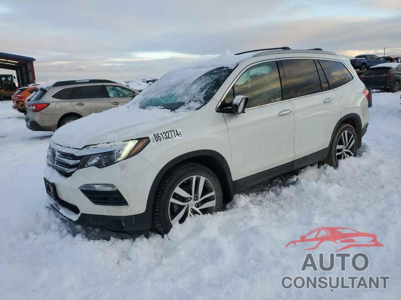 HONDA PILOT 2018 - 5FNYF6H01JB052605