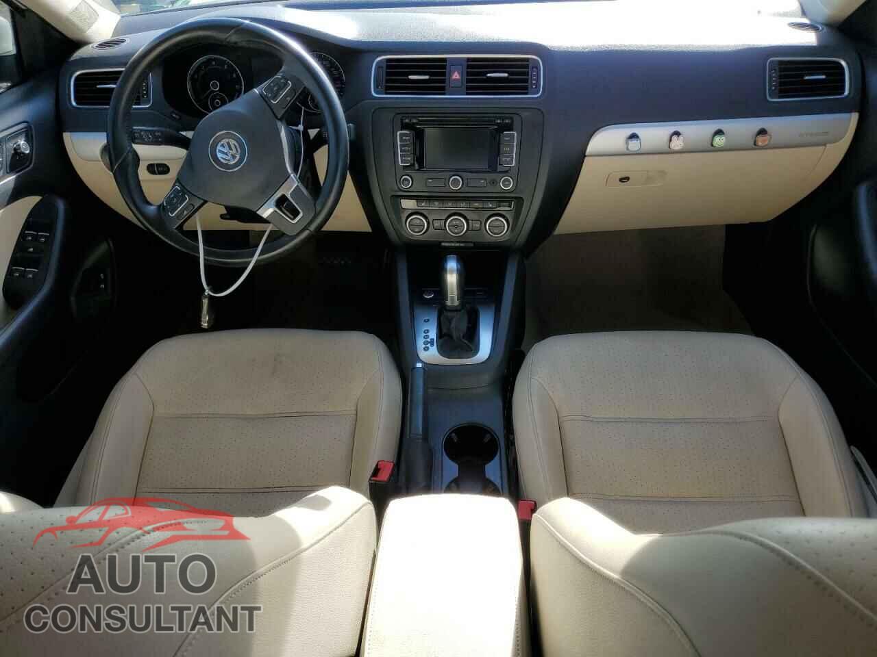 VOLKSWAGEN JETTA 2014 - 3VW637AJ8EM291513