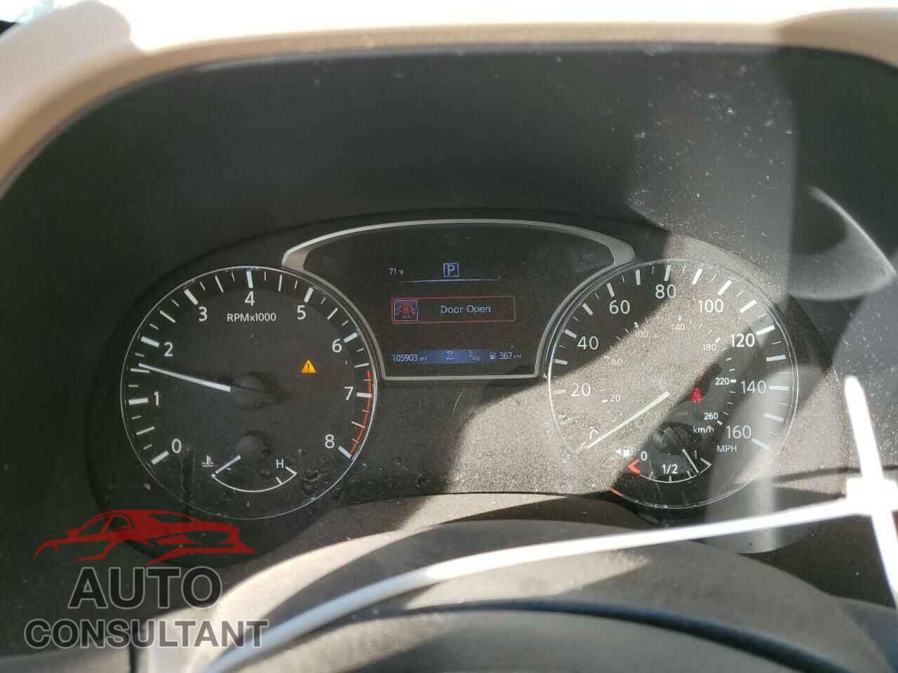 NISSAN PATHFINDER 2017 - 5N1DR2MN0HC636951