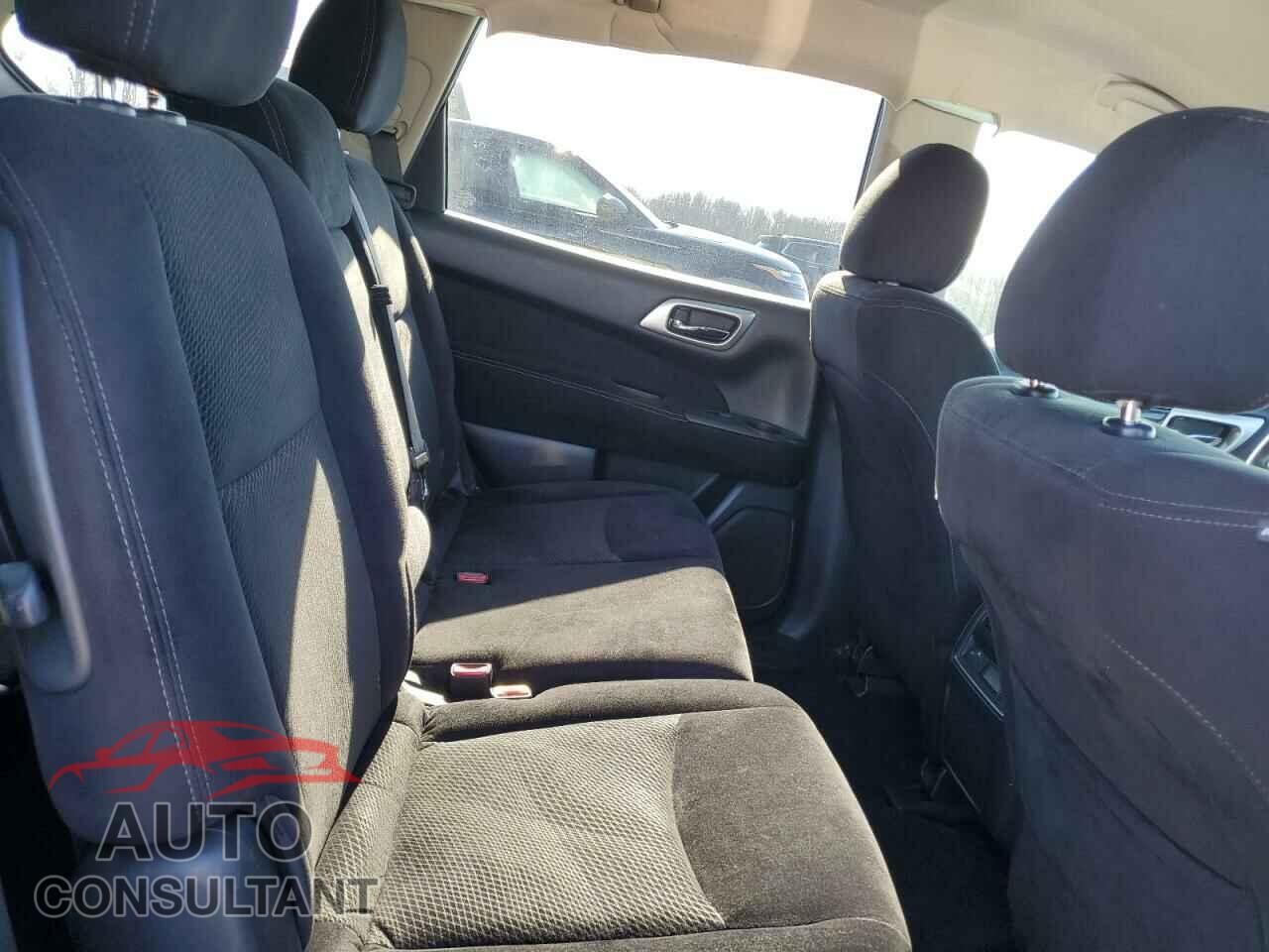 NISSAN PATHFINDER 2014 - 5N1AR2MN4EC731981
