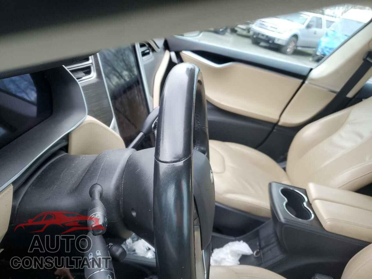 TESLA MODEL S 2014 - 5YJSA1H18EFP45810