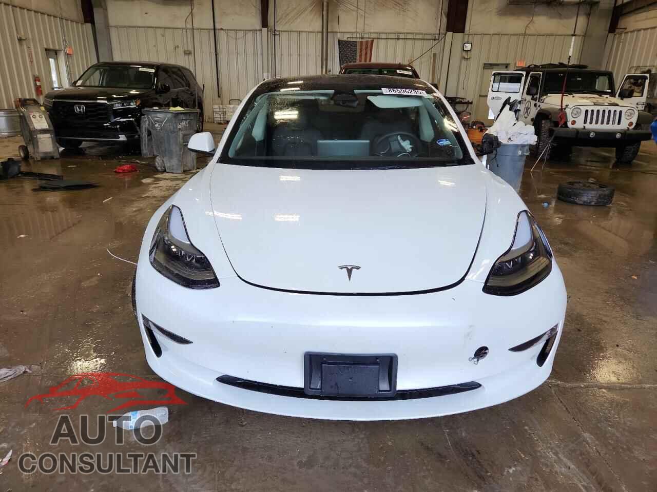 TESLA MODEL 3 2023 - 5YJ3E1EA1PF490854