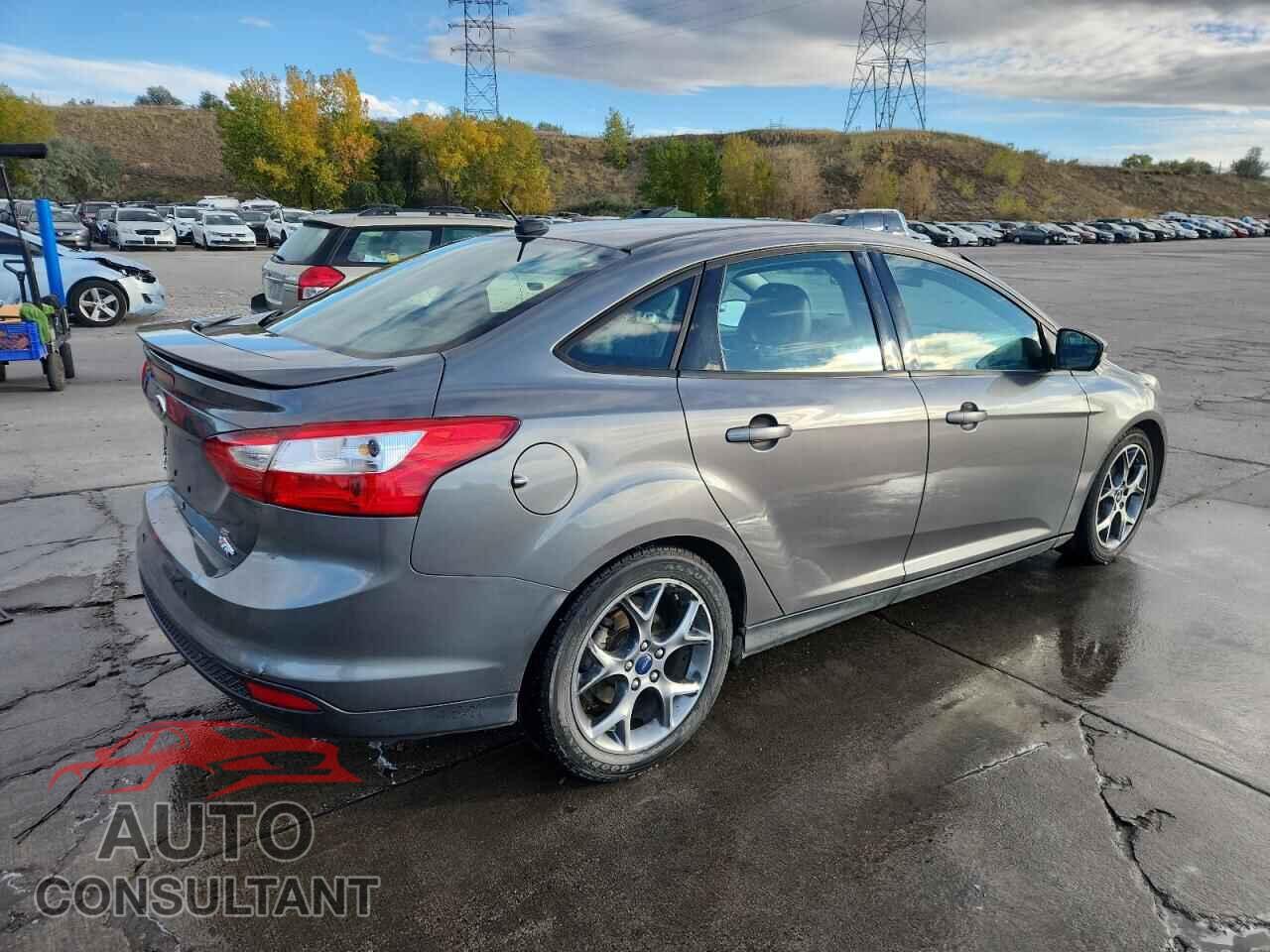 FORD FOCUS 2014 - 1FADP3F26EL132425