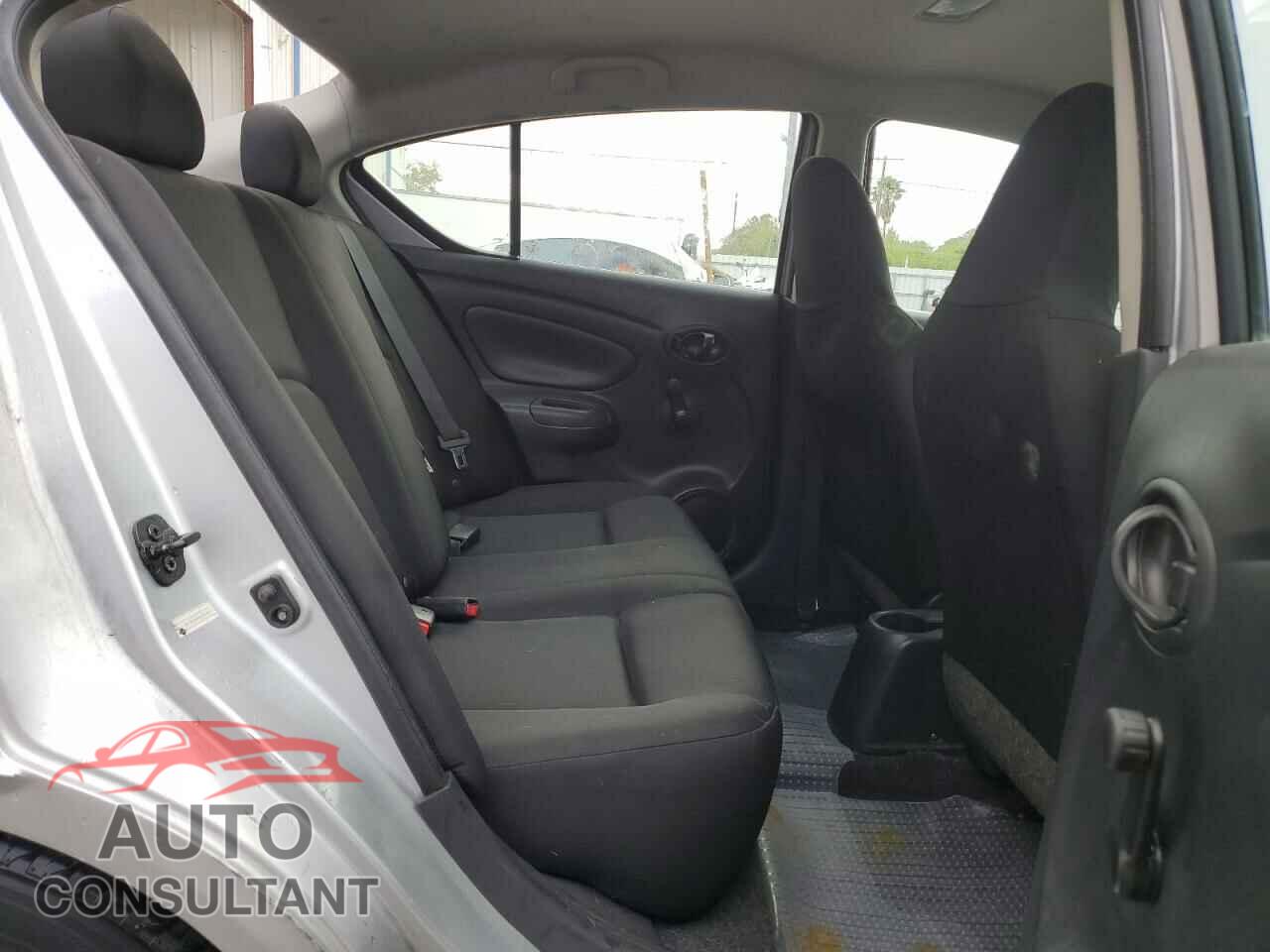 NISSAN VERSA 2017 - 3N1CN7AP3HL861662