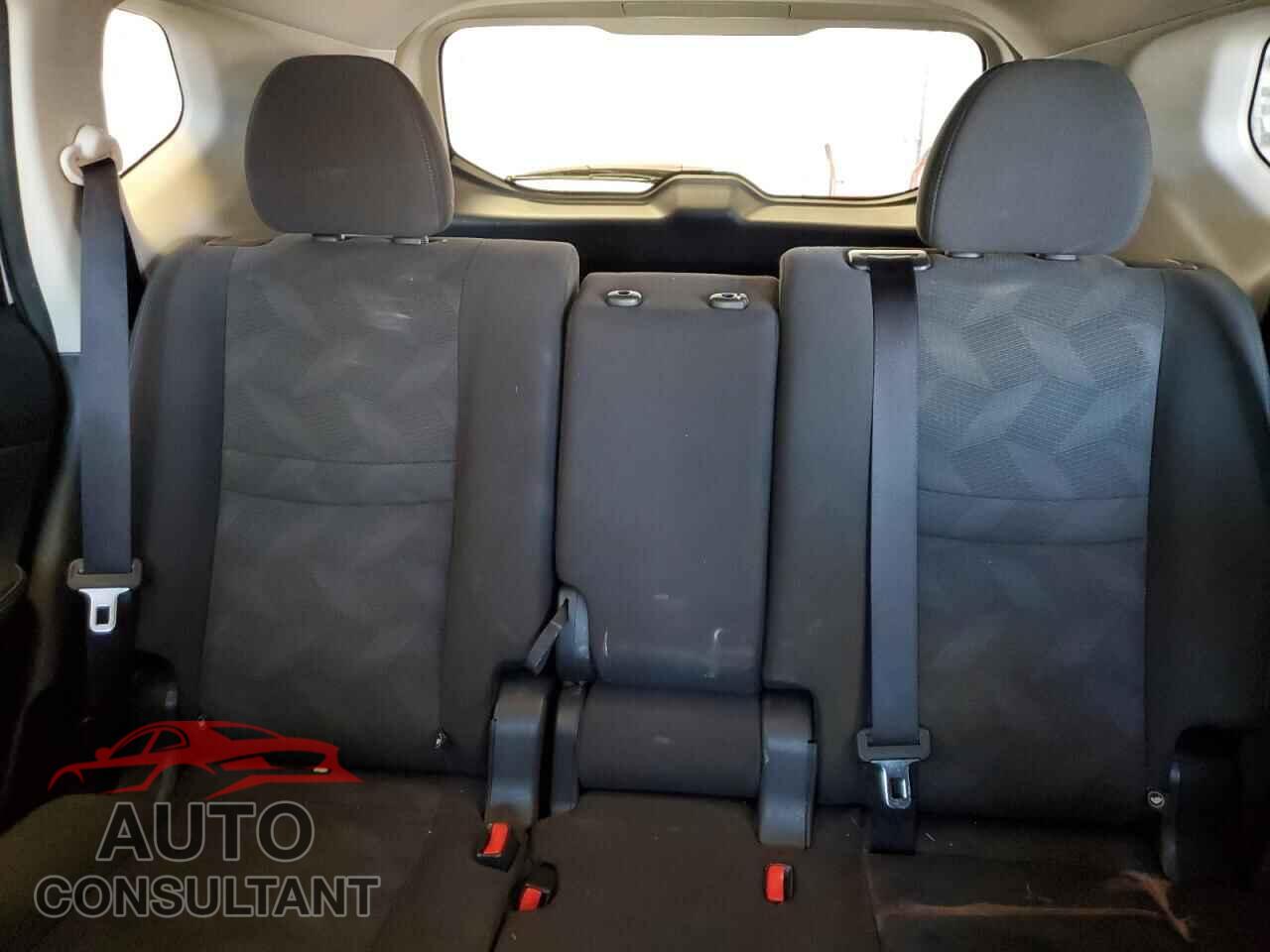 NISSAN ROGUE 2016 - KNMAT2MT5GP642470