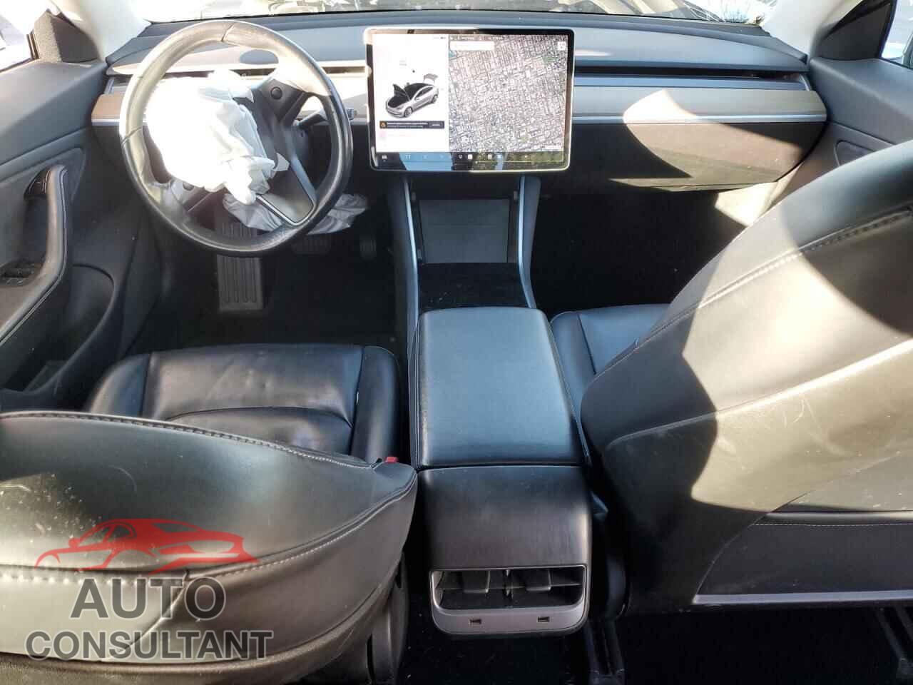 TESLA MODEL 3 2018 - 5YJ3E1EA4JF010961