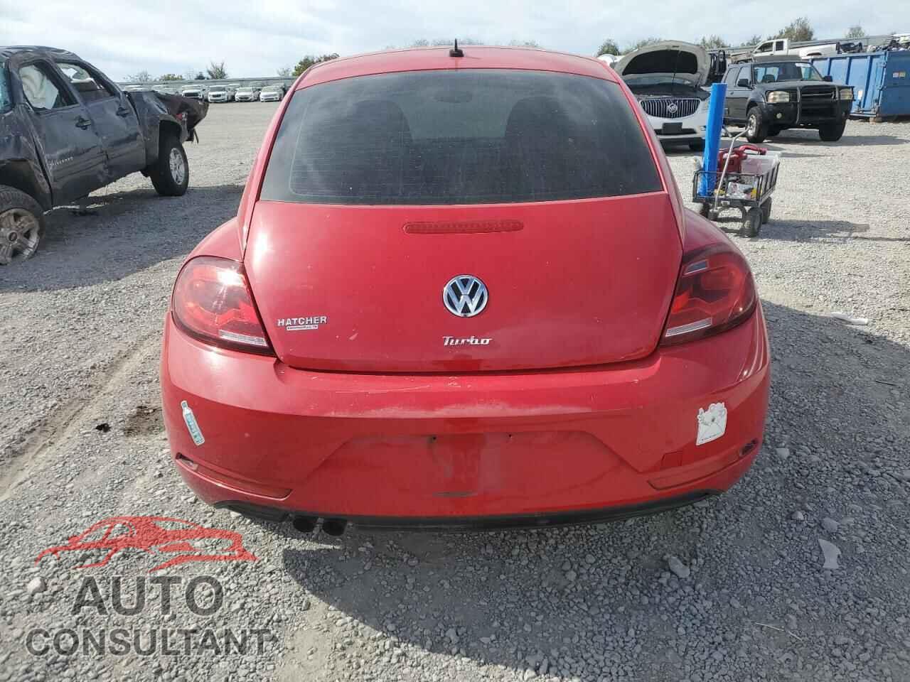 VOLKSWAGEN BEETLE 2017 - 3VWF17AT4HM619005