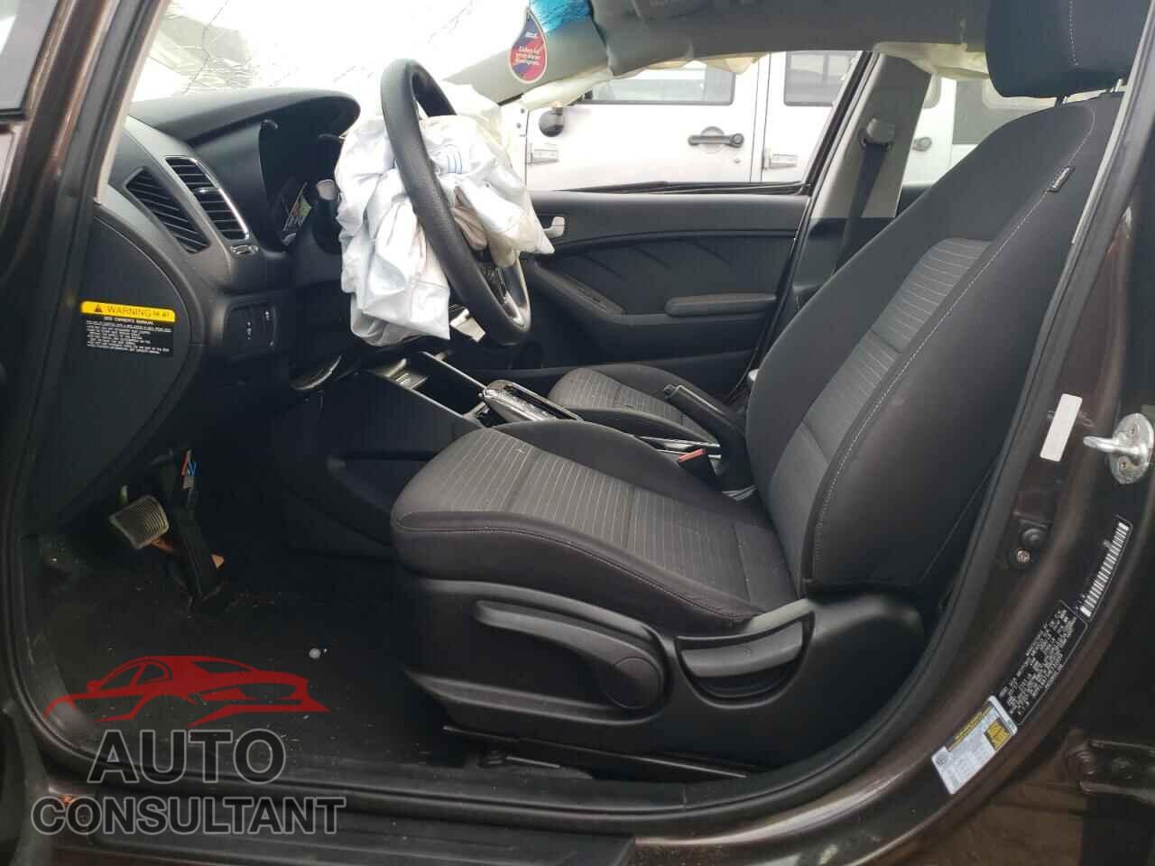 KIA FORTE 2017 - 3KPFL4A71HE132899