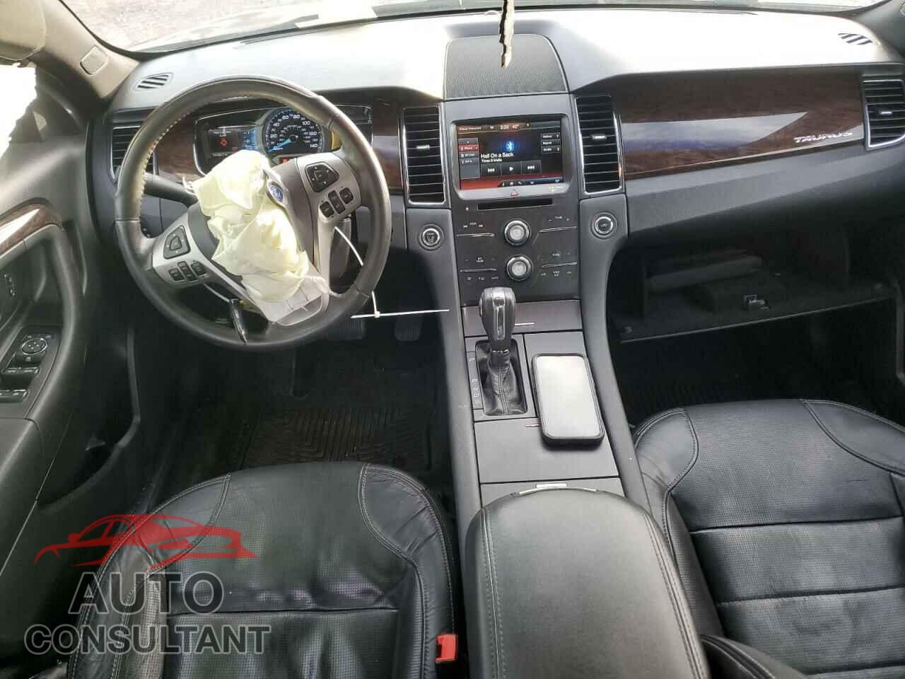 FORD TAURUS 2015 - 1FAHP2F86FG150000