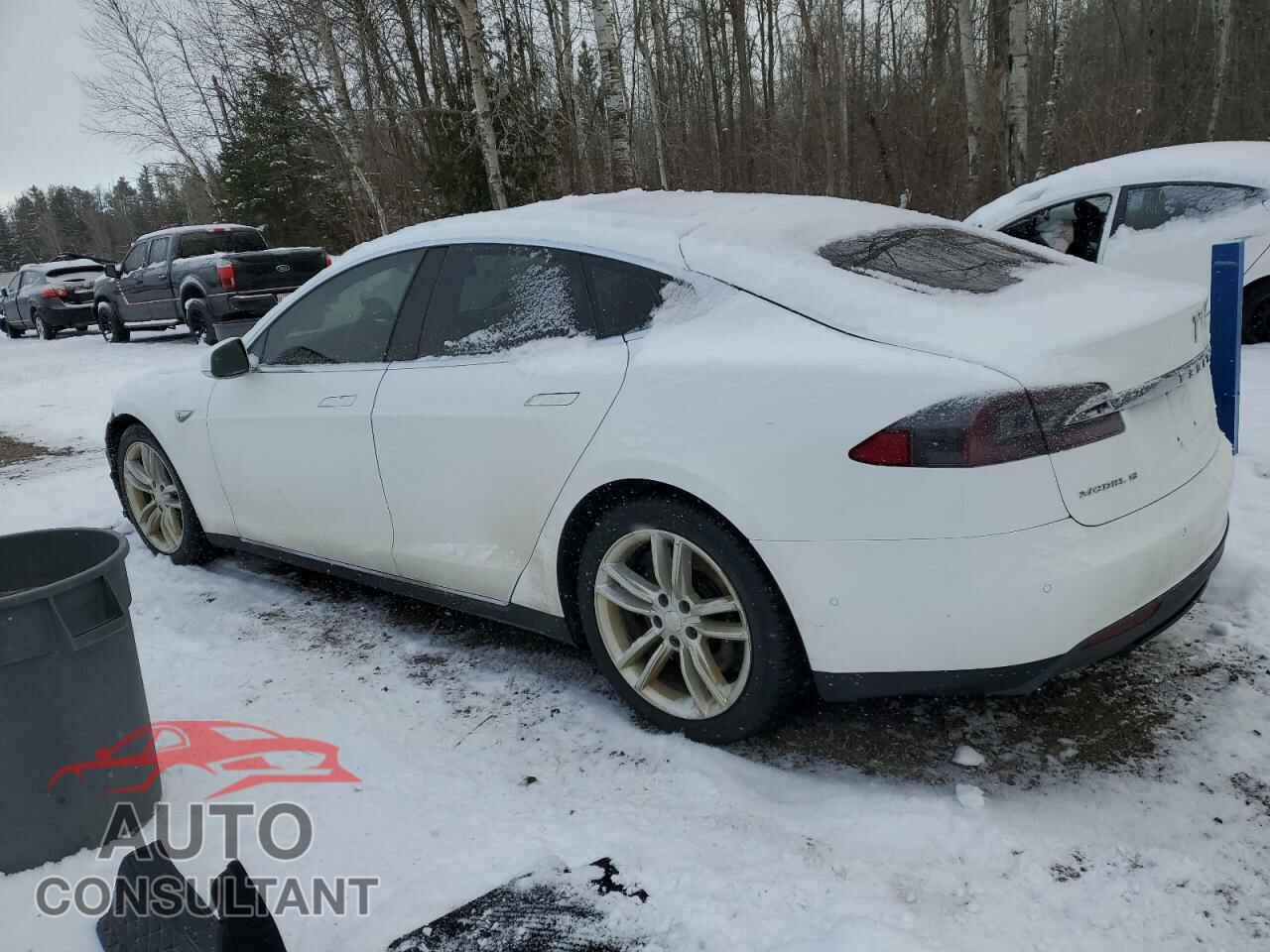 TESLA MODEL S 2015 - 5YJSA1H28FF099968