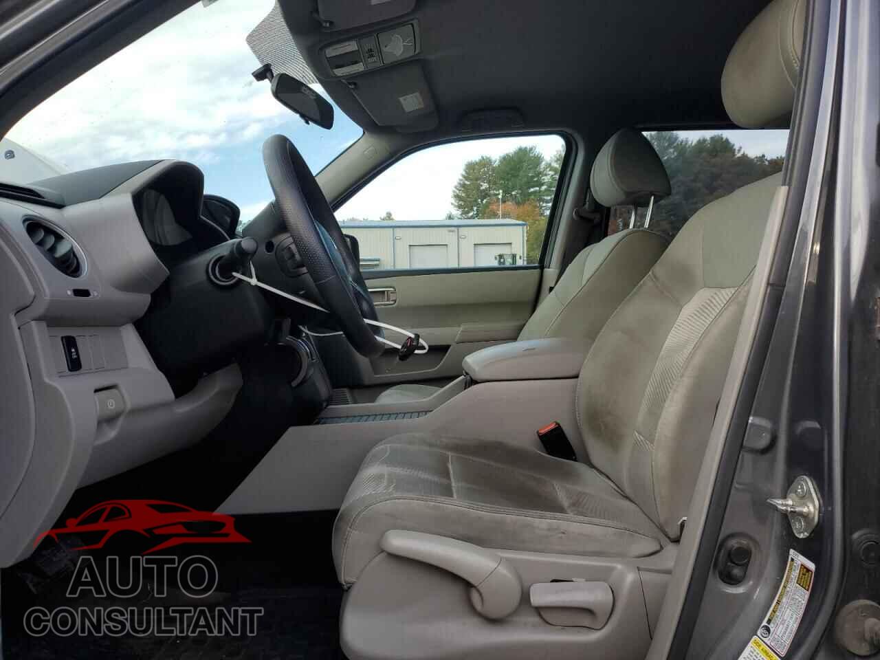 HONDA PILOT 2013 - 5FNYF4H21DB068068
