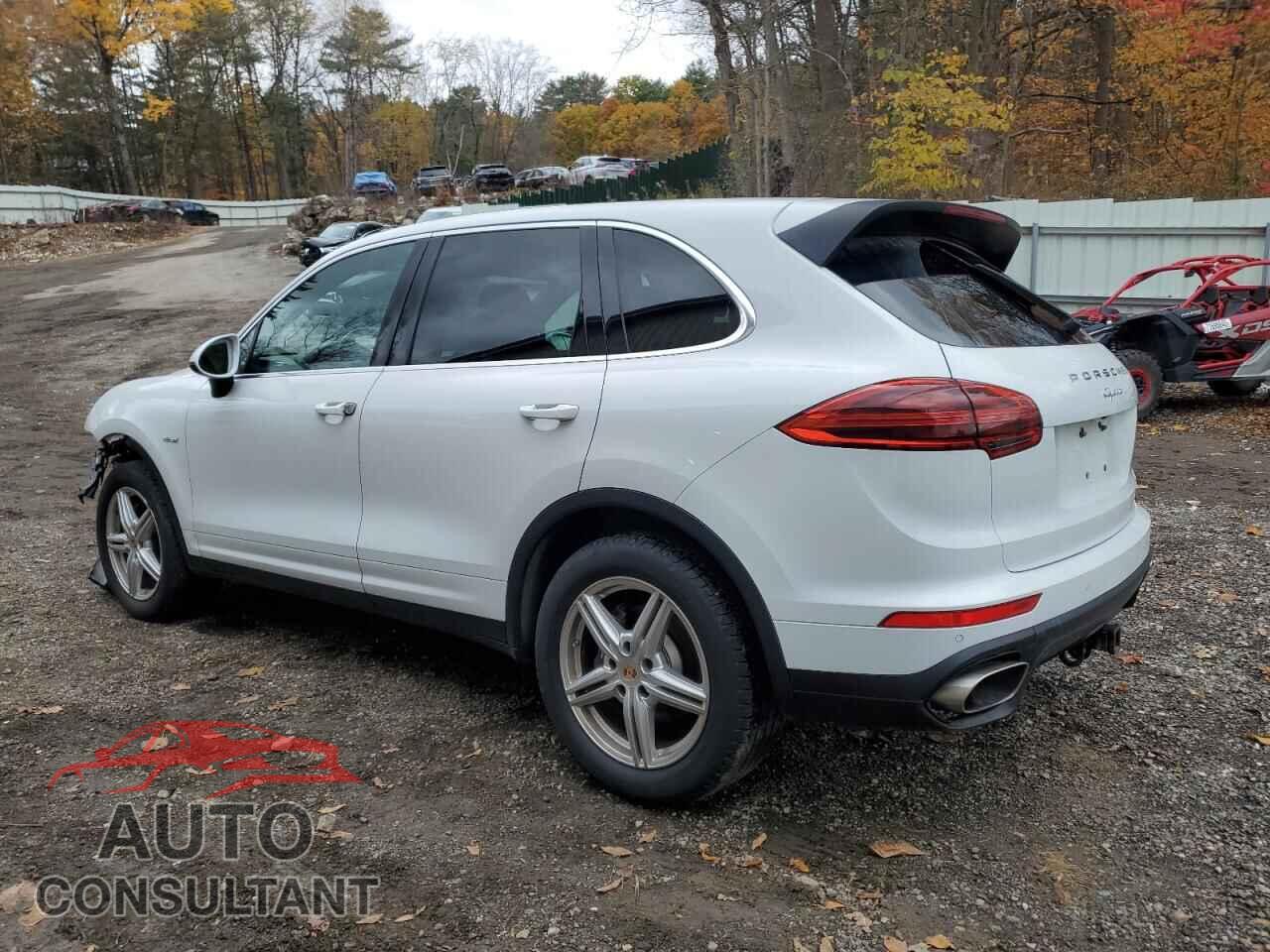 PORSCHE CAYENNE 2015 - WP1AF2A21FLA30483