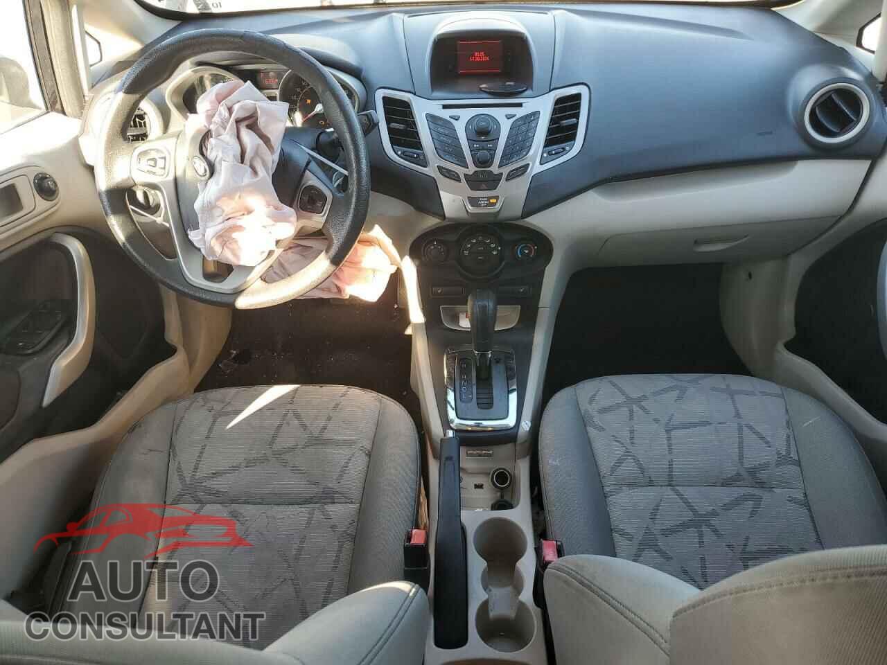 FORD FIESTA 2011 - 3FADP4EJ5BM178059