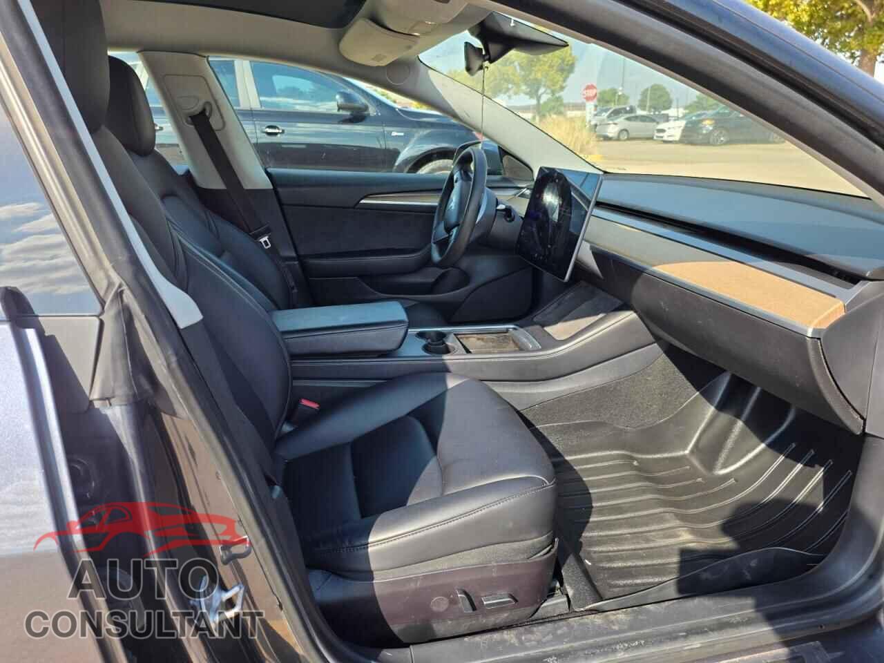 TESLA MODEL 3 2021 - 5YJ3E1EB6MF030111