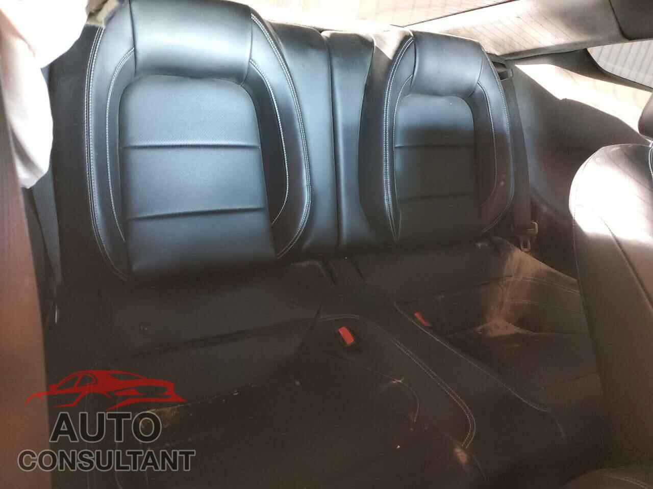 FORD MUSTANG 2015 - 1FA6P8CF8F5311942