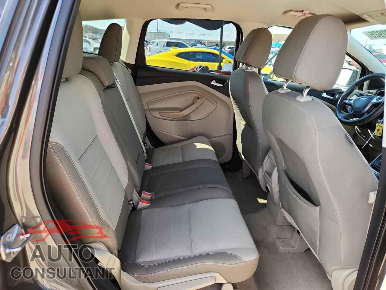 FORD ESCAPE 2015 - 1FMCU0G95FUA10607