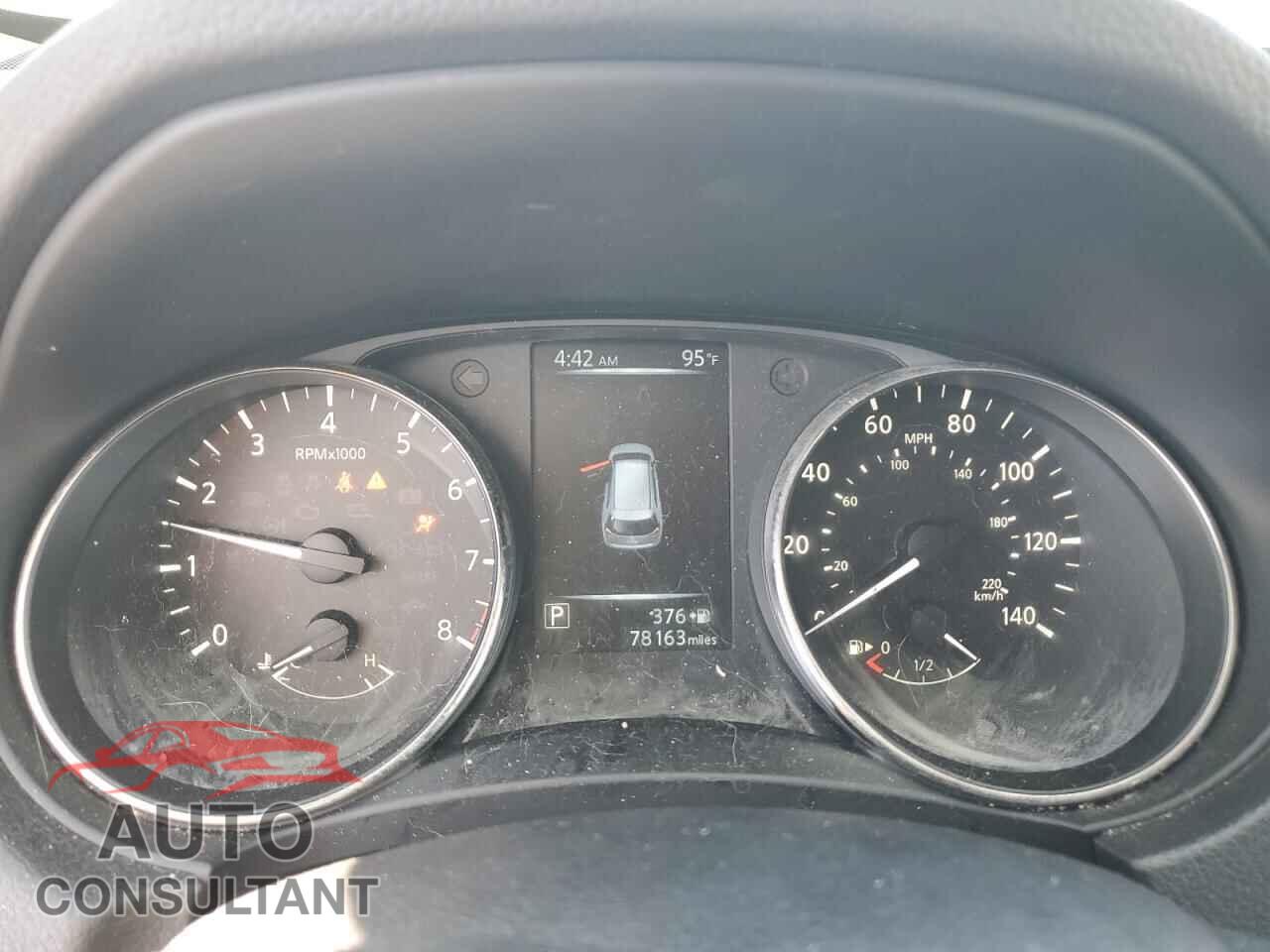 NISSAN ROGUE 2017 - KNMAT2MT0HP500027