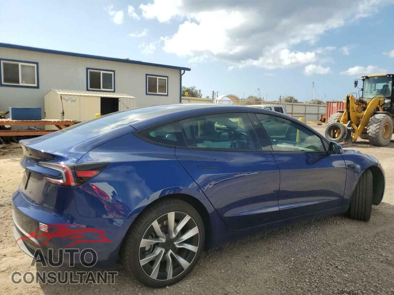 TESLA MODEL 3 2024 - 5YJ3E1EA4RF798460