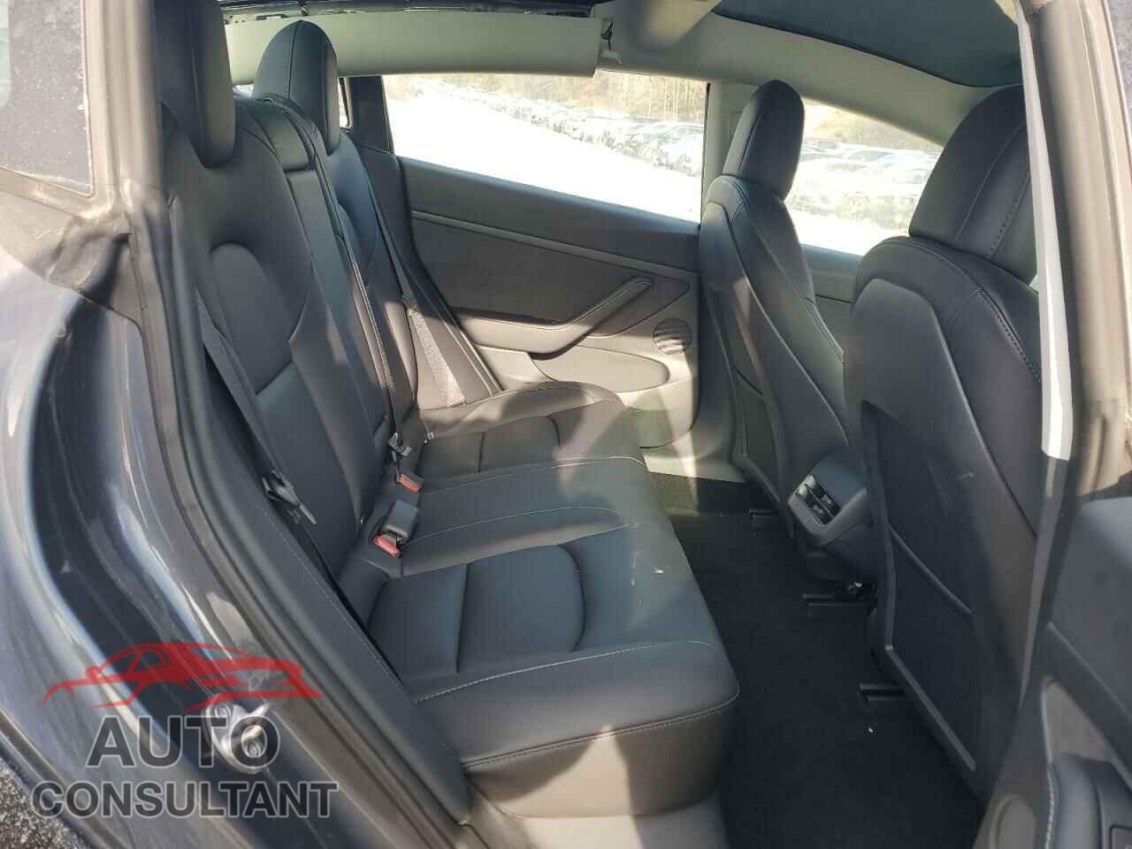 TESLA MODEL 3 2023 - 5YJ3E1EA6PF438474