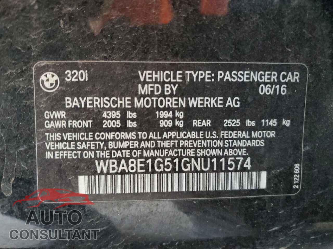 BMW 3 SERIES 2016 - WBA8E1G51GNU11574