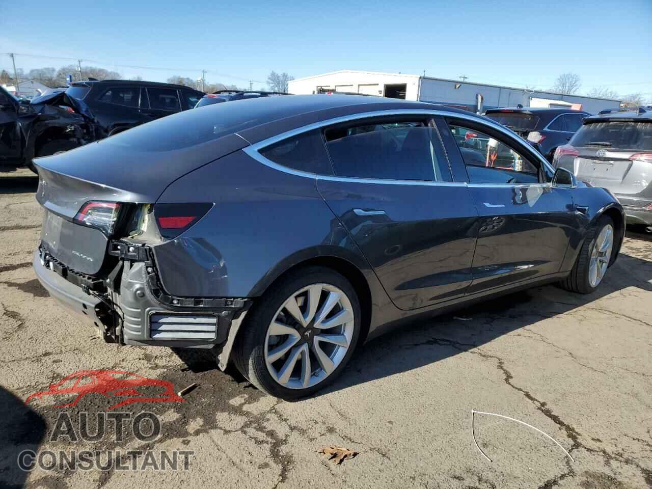 TESLA MODEL 3 2018 - 5YJ3E1EB1JF087277