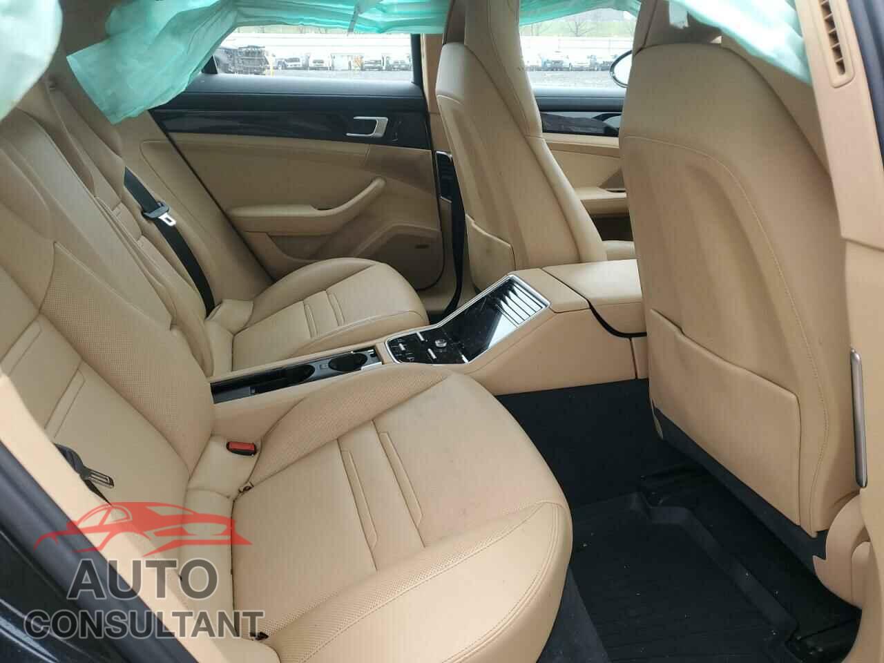 PORSCHE PANAMERA 2018 - WP0AA2A75JL111023