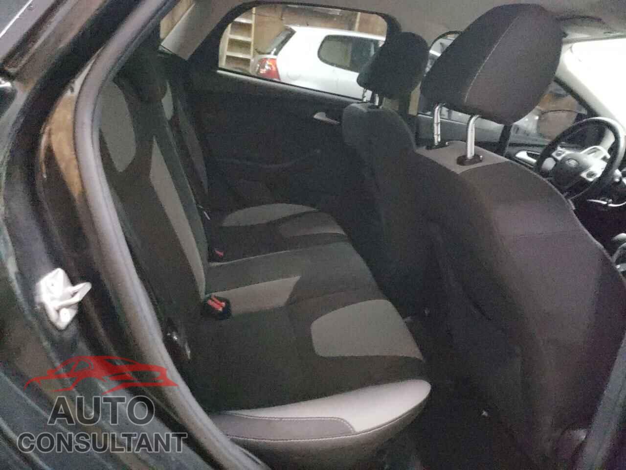 FORD FOCUS 2014 - 1FADP3K27EL372766