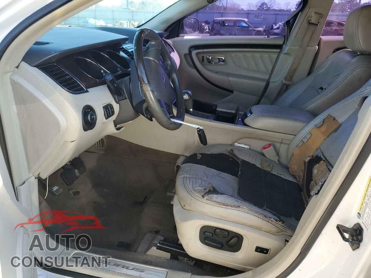 FORD TAURUS 2010 - 1FAHP2FWXAG109800