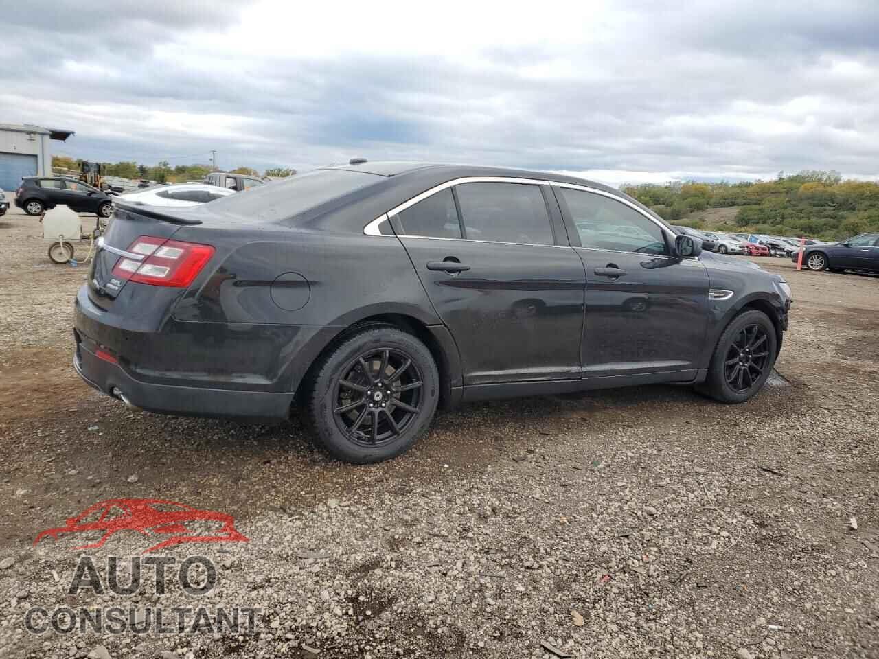 FORD TAURUS 2015 - 1FAHP2E85FG180106