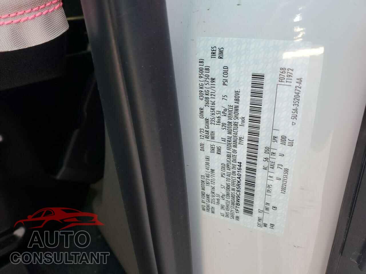 FORD TRANSIT 2024 - 1FTBW9C85RKA01644