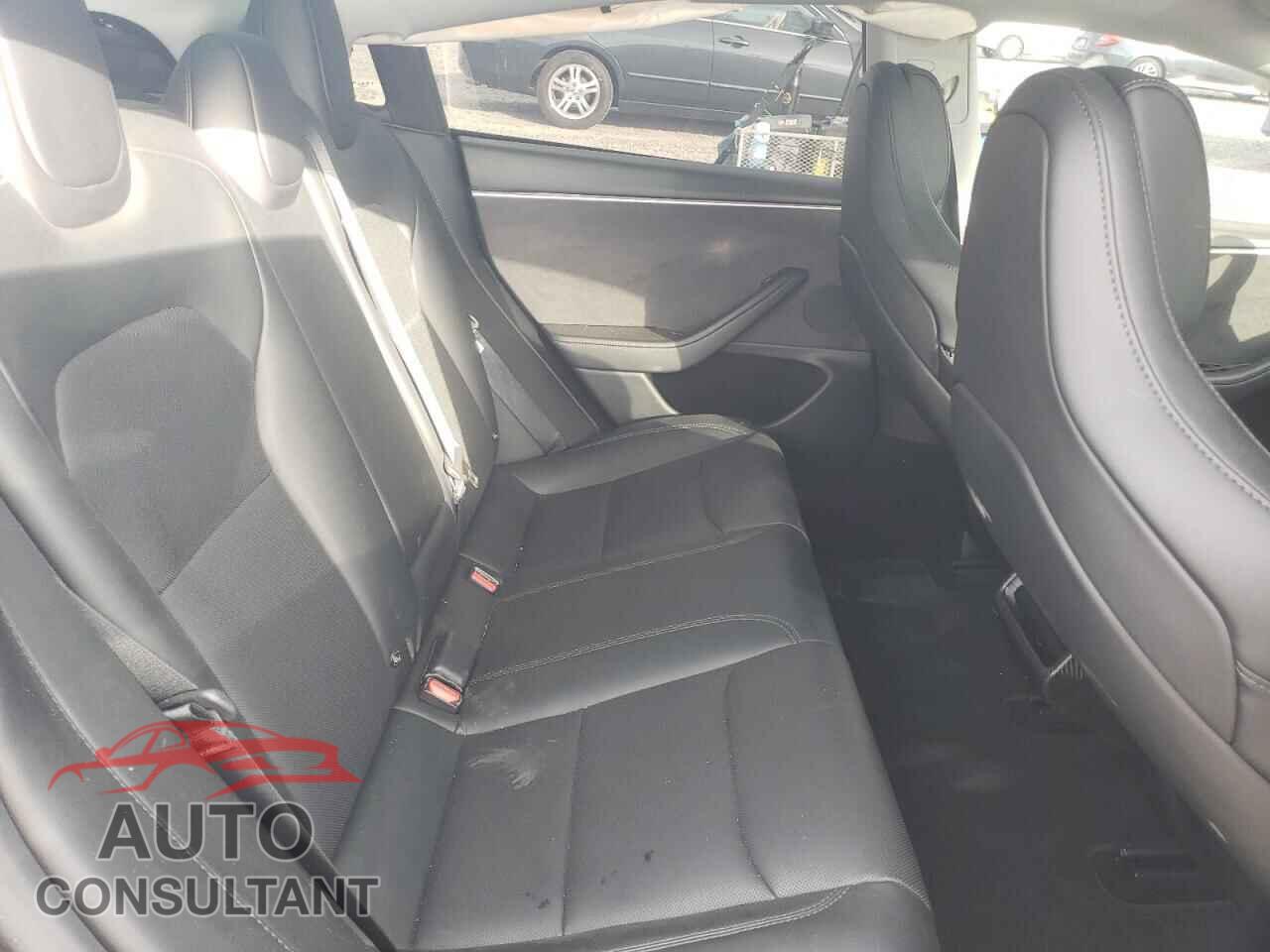 TESLA MODEL 3 2024 - 5YJ3E1ET9RF856550