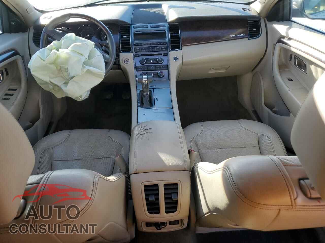FORD TAURUS 2011 - 1FAHP2FW7BG172659