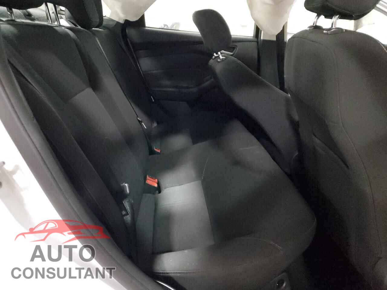 FORD FOCUS 2017 - 1FADP3F21HL304929