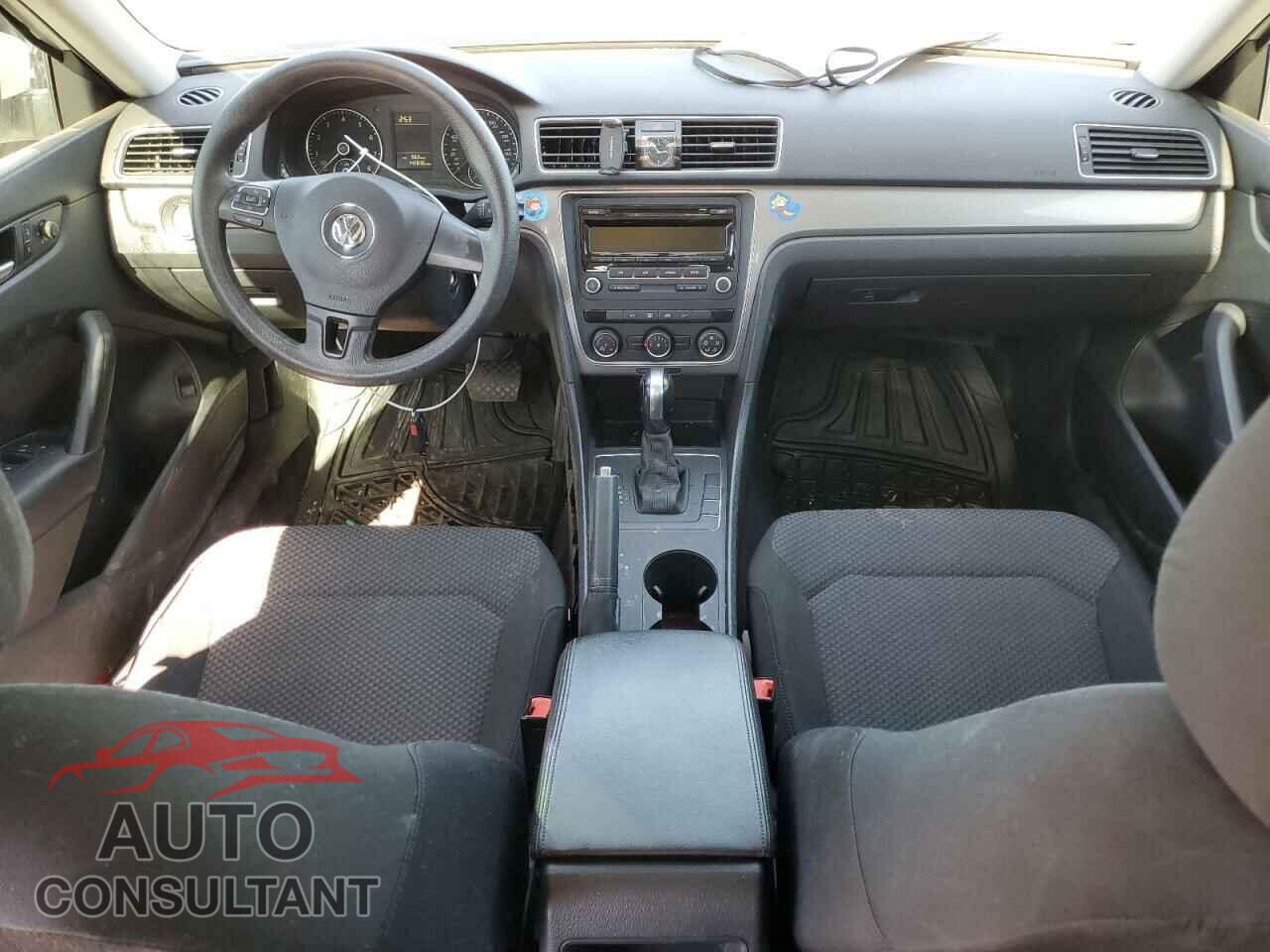 VOLKSWAGEN PASSAT 2015 - 1VWAT7A32FC091578
