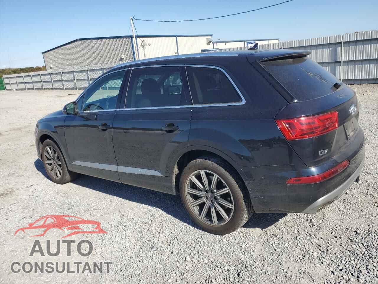 AUDI Q7 2017 - WA1LHAF76HD047600