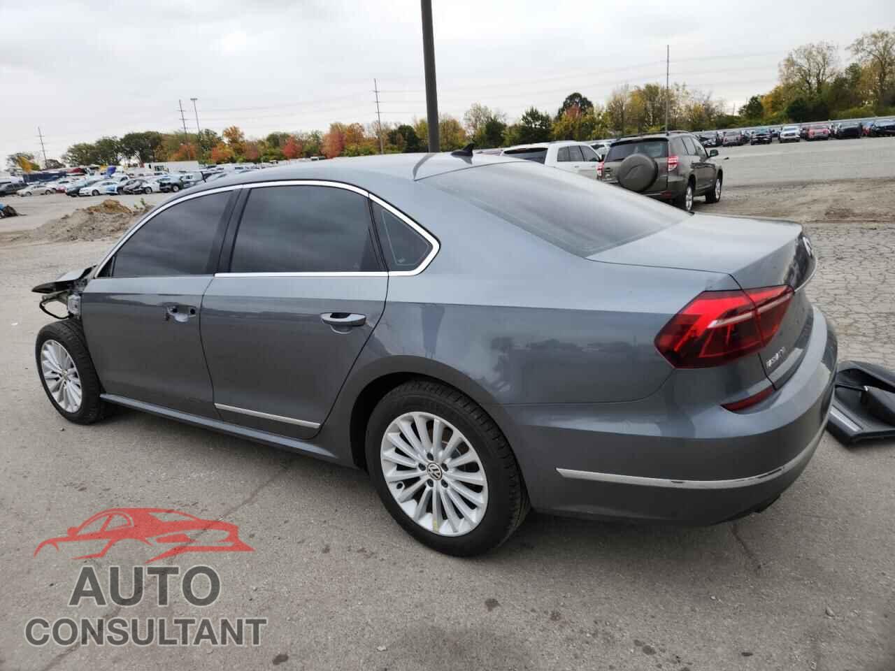 VOLKSWAGEN PASSAT 2017 - 1VWBT7A30HC053208
