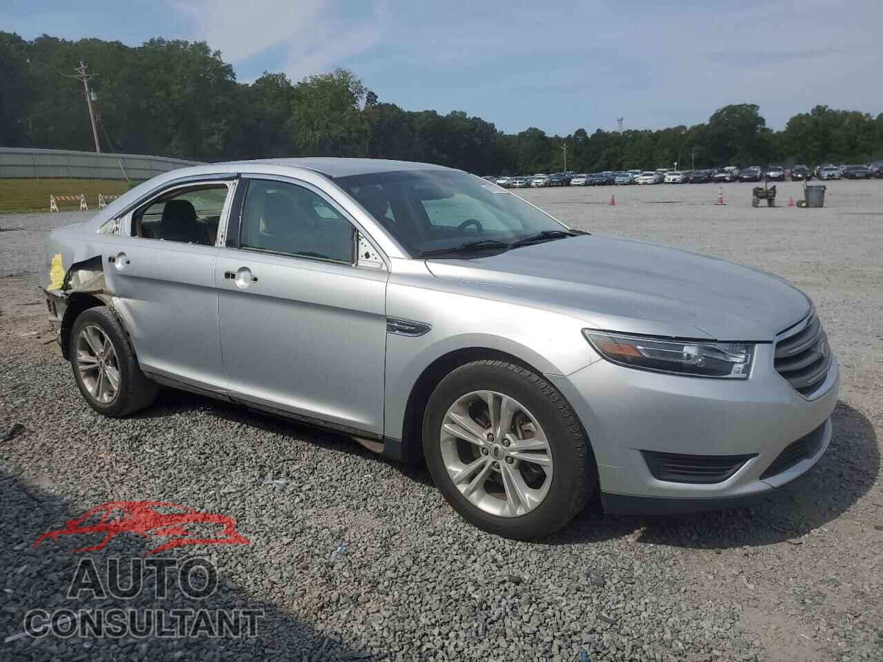 FORD TAURUS 2018 - 1FAHP2D87JG138403