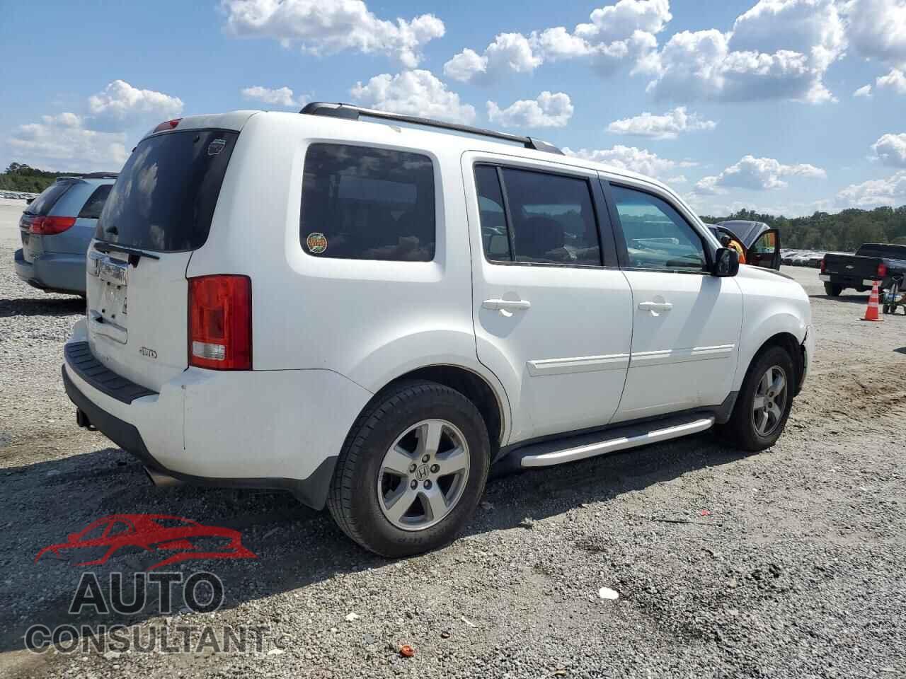 HONDA PILOT 2011 - 5FNYF4H73BB029569